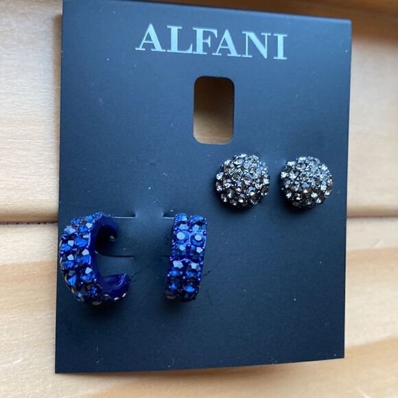 Alfani  Earrings  set of 2 - Picture 5 of 5
